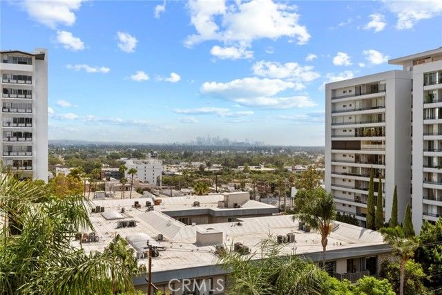 1131 Alta Loma Road 527, West Hollywood, CA 90069