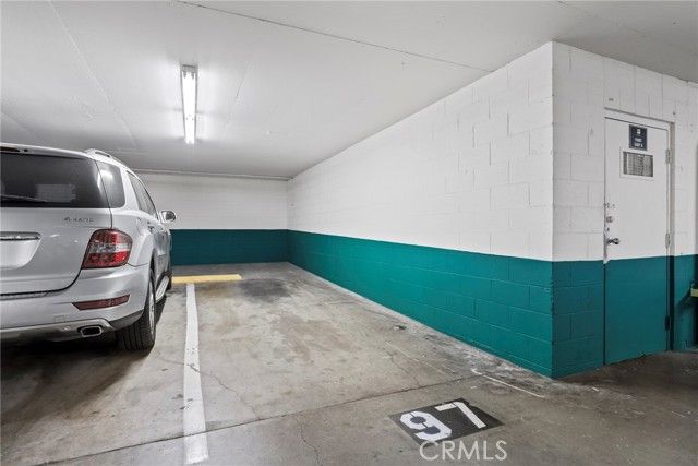 1131 Alta Loma Road 527, West Hollywood, CA 90069