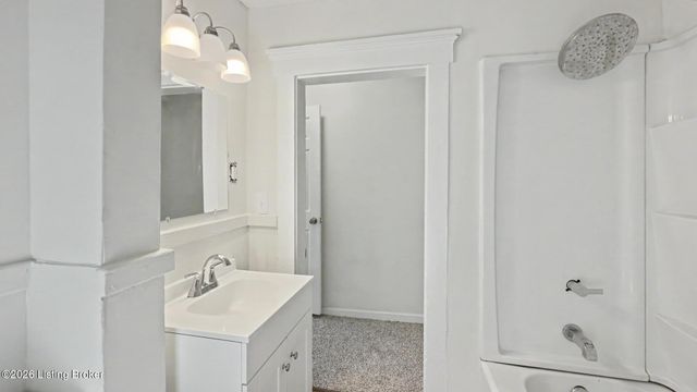 3118 Bank St, Louisville, KY 40212