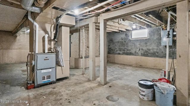 3118 Bank St, Louisville, KY 40212