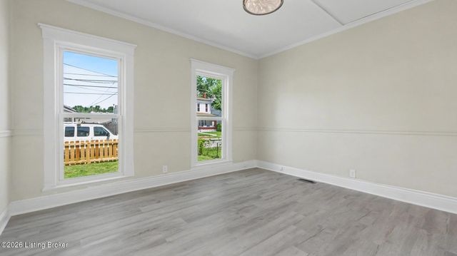 3118 Bank St, Louisville, KY 40212