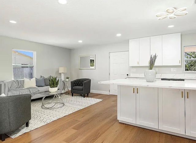 4335 10TH AVENUE S A, St Petersburg, FL 33711