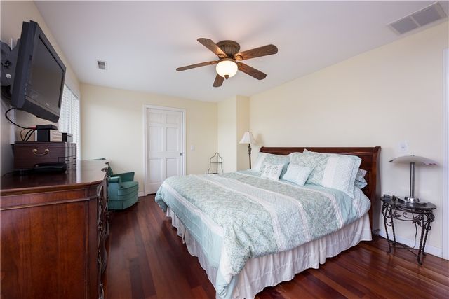 6 Dunes Road, Narragansett, RI 02882