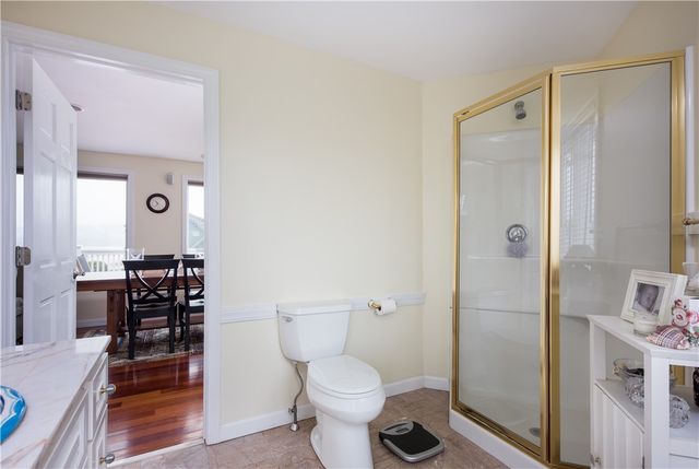 6 Dunes Road, Narragansett, RI 02882