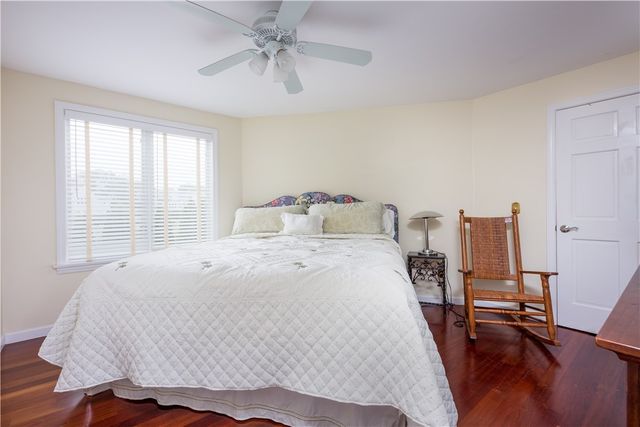 6 Dunes Road, Narragansett, RI 02882