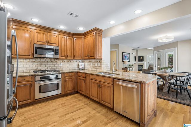 5374 PINEYWOOD ROAD, Birmingham, AL 35242