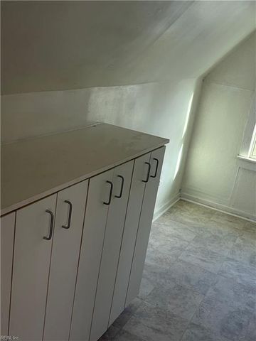 3625 S Warwick Cir Apt B, Norfolk, VA 23513