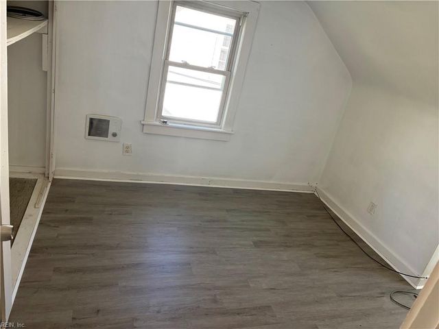 3625 S Warwick Cir Apt B, Norfolk, VA 23513