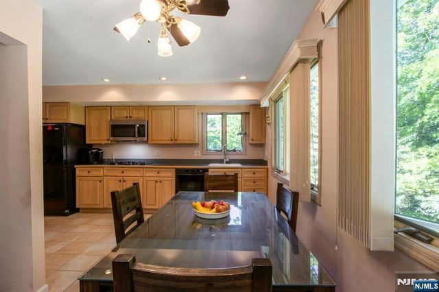 42 Lohs Place, Harrington Park, NJ 07640