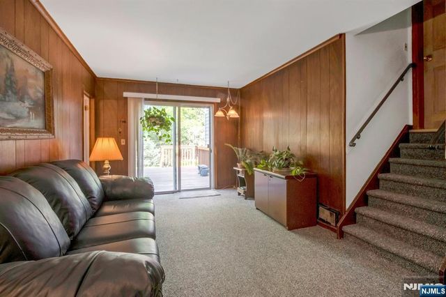 42 Lohs Place, Harrington Park, NJ 07640