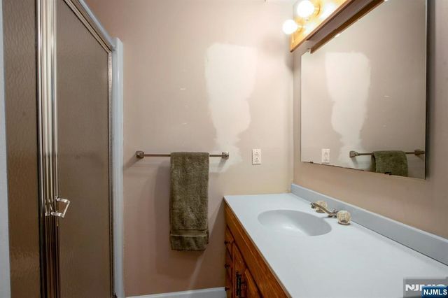 42 Lohs Place, Harrington Park, NJ 07640