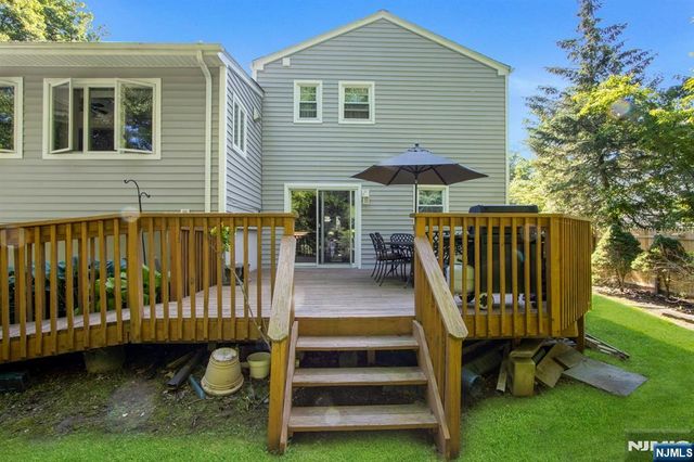 42 Lohs Place, Harrington Park, NJ 07640