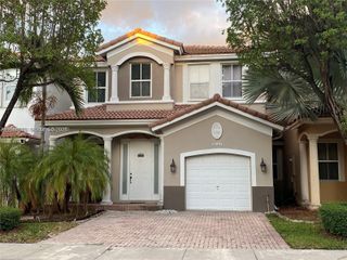 8551 NW 108th Court, Doral, FL 33178