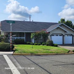 101 SE Liberty Drive, Grants Pass, OR 97527