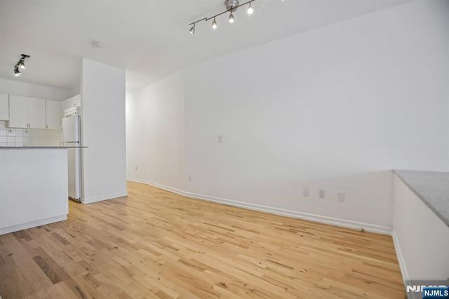 849 Boulevard 4D, Weehawken, NJ 07086