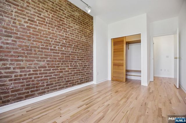 849 Boulevard 4D, Weehawken, NJ 07086
