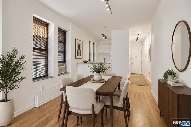 849 Boulevard 4D, Weehawken, NJ 07086