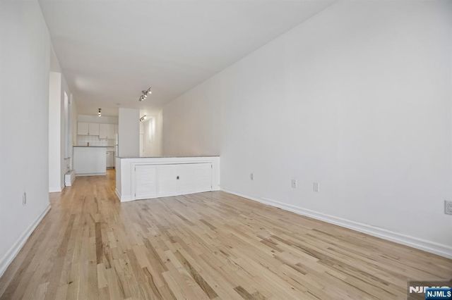 849 Boulevard 4D, Weehawken, NJ 07086