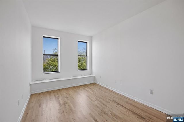 849 Boulevard 4D, Weehawken, NJ 07086