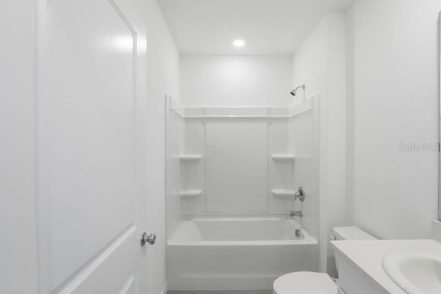 7484 SANDSTONE DRIVE, Groveland, FL 34736