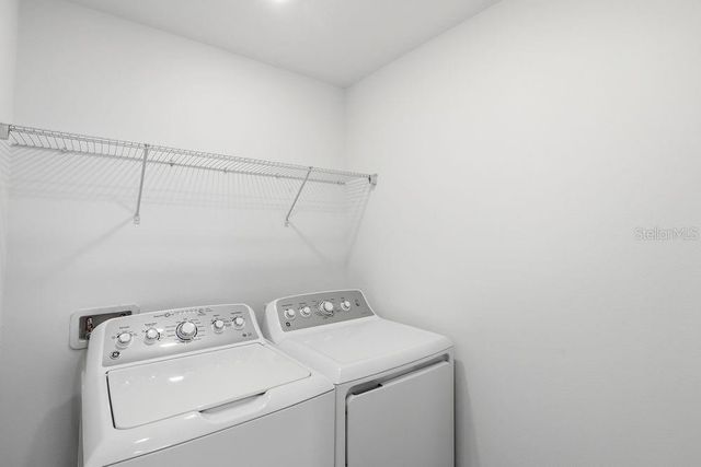 7484 SANDSTONE DRIVE, Groveland, FL 34736