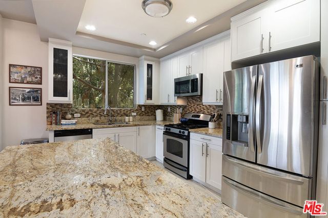 5601 W Olympic Boulevard 301, Los Angeles, CA 90036