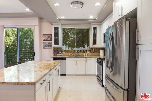 5601 W Olympic Boulevard 301, Los Angeles, CA 90036