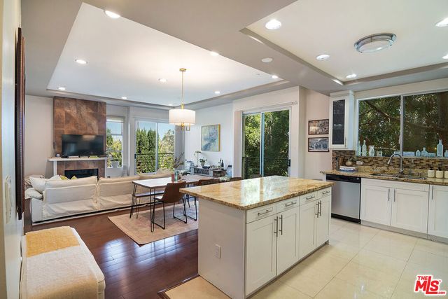 5601 W Olympic Boulevard 301, Los Angeles, CA 90036