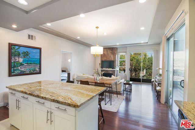 5601 W Olympic Boulevard 301, Los Angeles, CA 90036