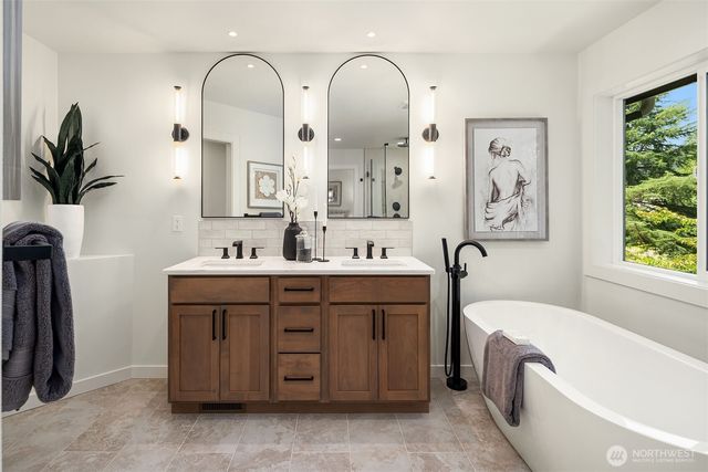 2508 Audubon Park Drive SE, Sammamish, WA 98075