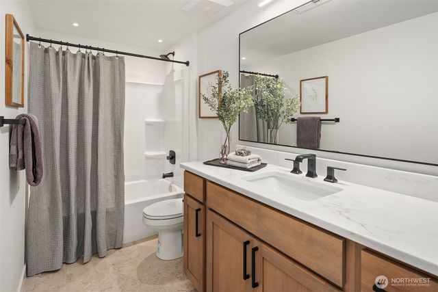 2508 Audubon Park Drive SE, Sammamish, WA 98075