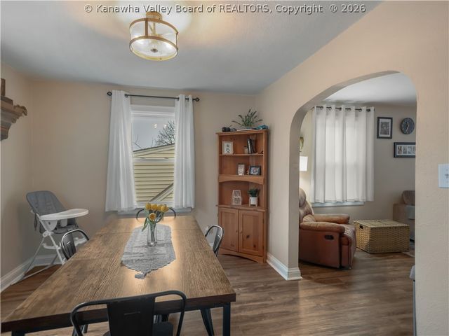 871 S Washington Street, St Albans, WV 25177