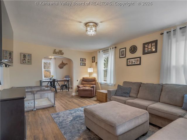 871 S Washington Street, St Albans, WV 25177