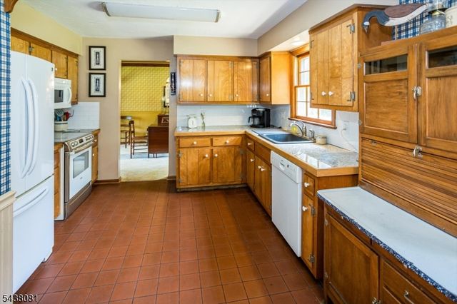 7 Catan Dr, Chester Twp., NJ 07836