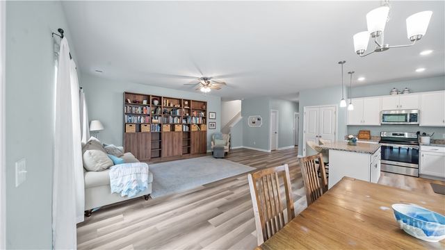 1431 Waybridge Way, Richmond Hill, GA 31324