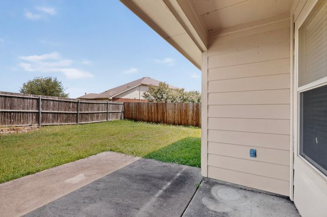 2011 Samantha Lane, Heartland, TX 75126