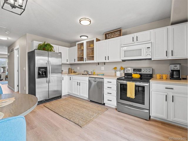 1954 Oakcrest Cir, Castle Rock, CO 80104