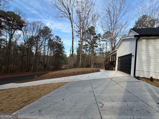 3220 Sweetbriar Drive, Villa Rica, GA 30180