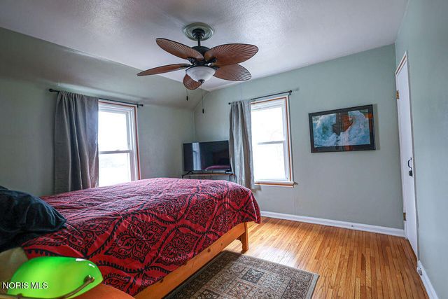 2477 Eastmoreland Drive, Oregon, OH 43616