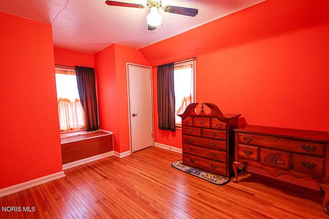 2477 Eastmoreland Drive, Oregon, OH 43616