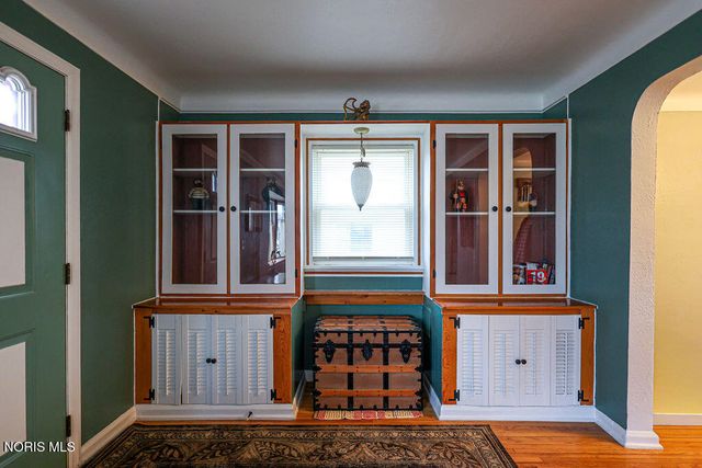 2477 Eastmoreland Drive, Oregon, OH 43616