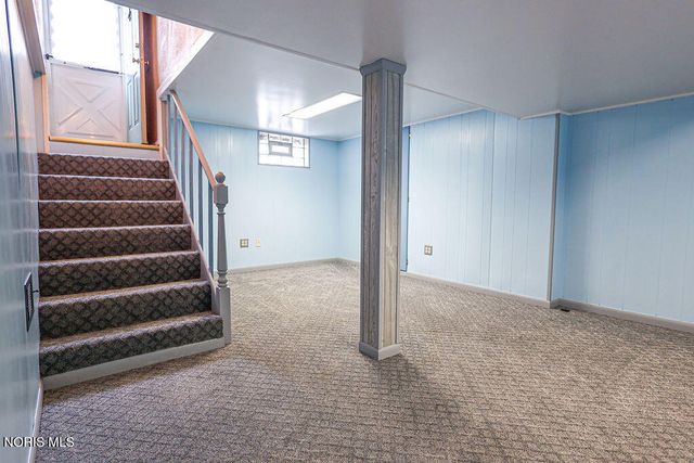 2477 Eastmoreland Drive, Oregon, OH 43616