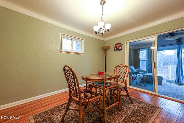 2477 Eastmoreland Drive, Oregon, OH 43616