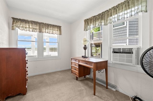 14895 N Barton Lake Drive, Vicksburg, MI 49097