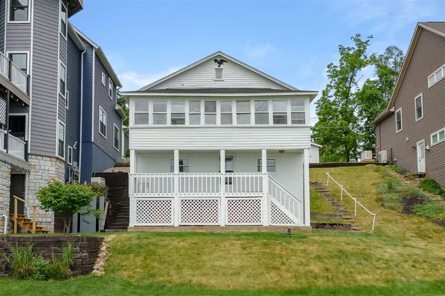 14895 N Barton Lake Drive, Vicksburg, MI 49097