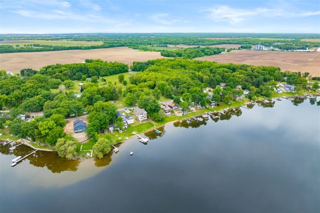 14895 N Barton Lake Drive, Vicksburg, MI 49097