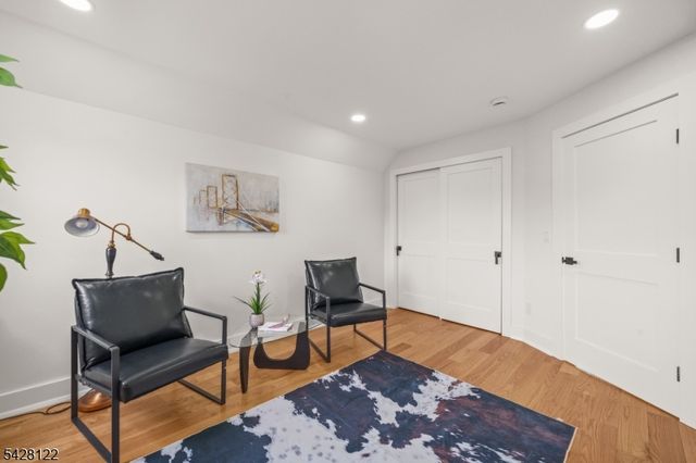 10 Marilyn Pl, Clifton City, NJ 07011