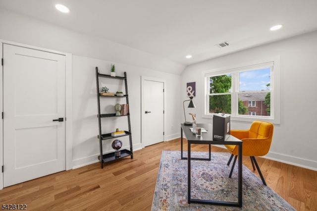 10 Marilyn Pl, Clifton City, NJ 07011