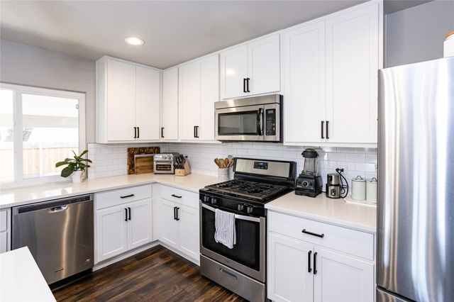 5152 N Colony Boulevard, The Colony, TX 75056