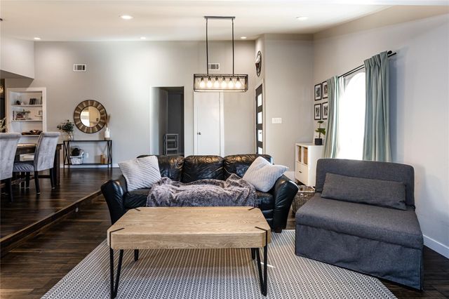5152 N Colony Boulevard, The Colony, TX 75056